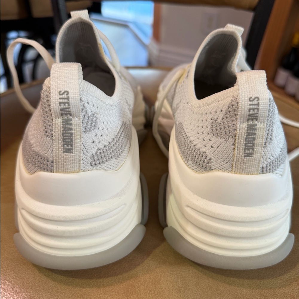 Steve Madden White and Cream Knit Sneakers - Picture 5 of 6